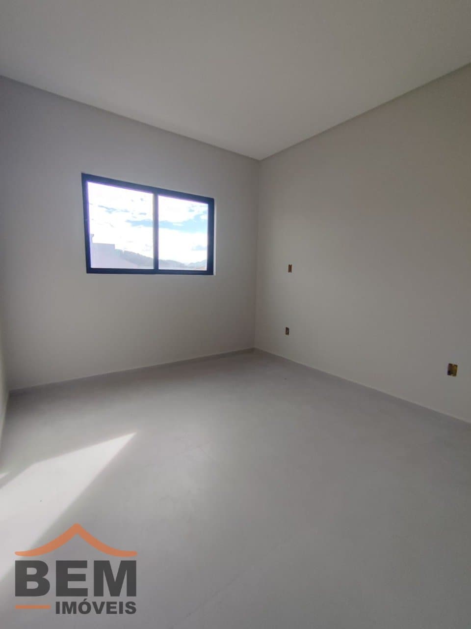 Sobrado para Venda com 2 quartos e 76m² no bairro Gravatá, em Navegantes