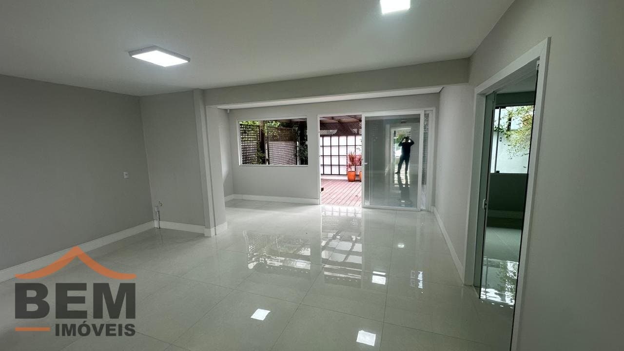 Sala Comercial para Locação com 400m² no bairro Fazenda, em Itajaí: 15 - SALA