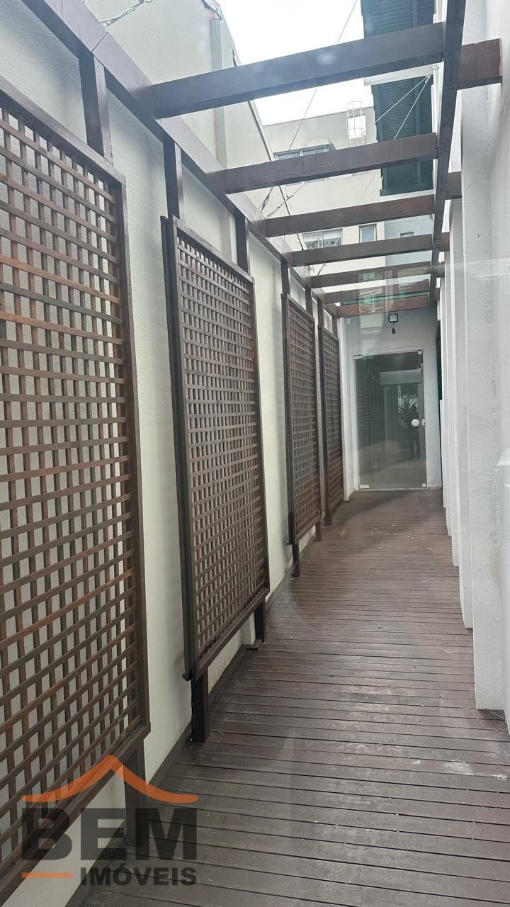 Sala Comercial para Locação com 400m² no bairro Fazenda, em Itajaí: 20 - CORREDOR
