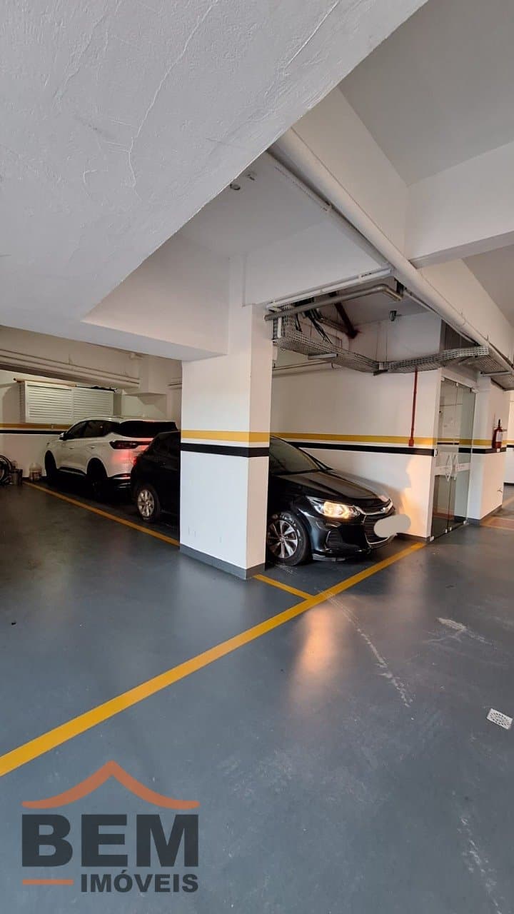 Apartamento para Venda com 3 quartos e 90m² no bairro Vila Operária, em Itajaí