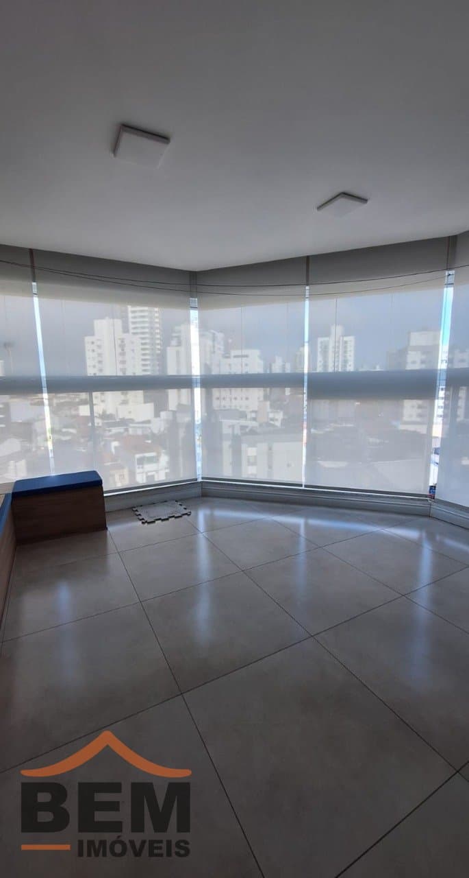 Apartamento para Venda com 3 quartos e 90m² no bairro Vila Operária, em Itajaí