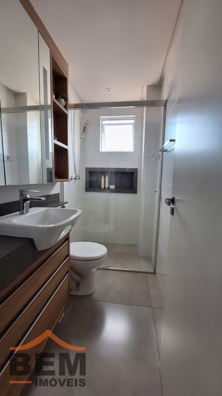 Apartamento para Venda com 3 quartos e 90m² no bairro Vila Operária, em Itajaí