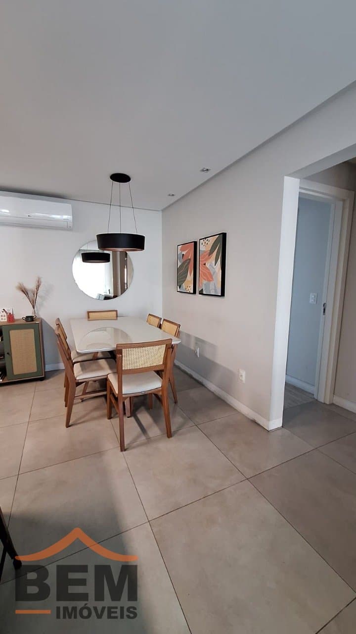 Apartamento para Venda com 3 quartos e 90m² no bairro Vila Operária, em Itajaí