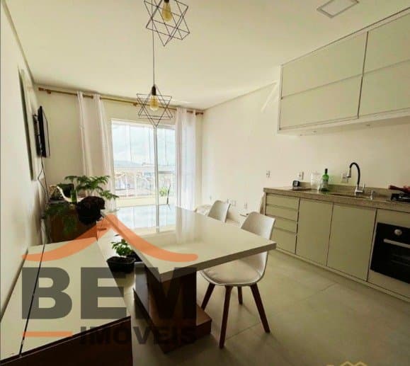 Apartamento para Venda com 2 quartos e 76m² no bairro Centro, em Navegantes