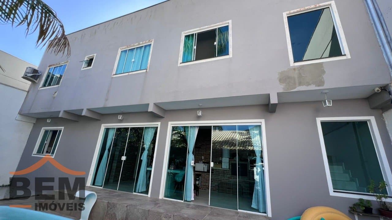 Casa para Venda com 5 quartos e 325m² no bairro Ressacada, em Itajaí