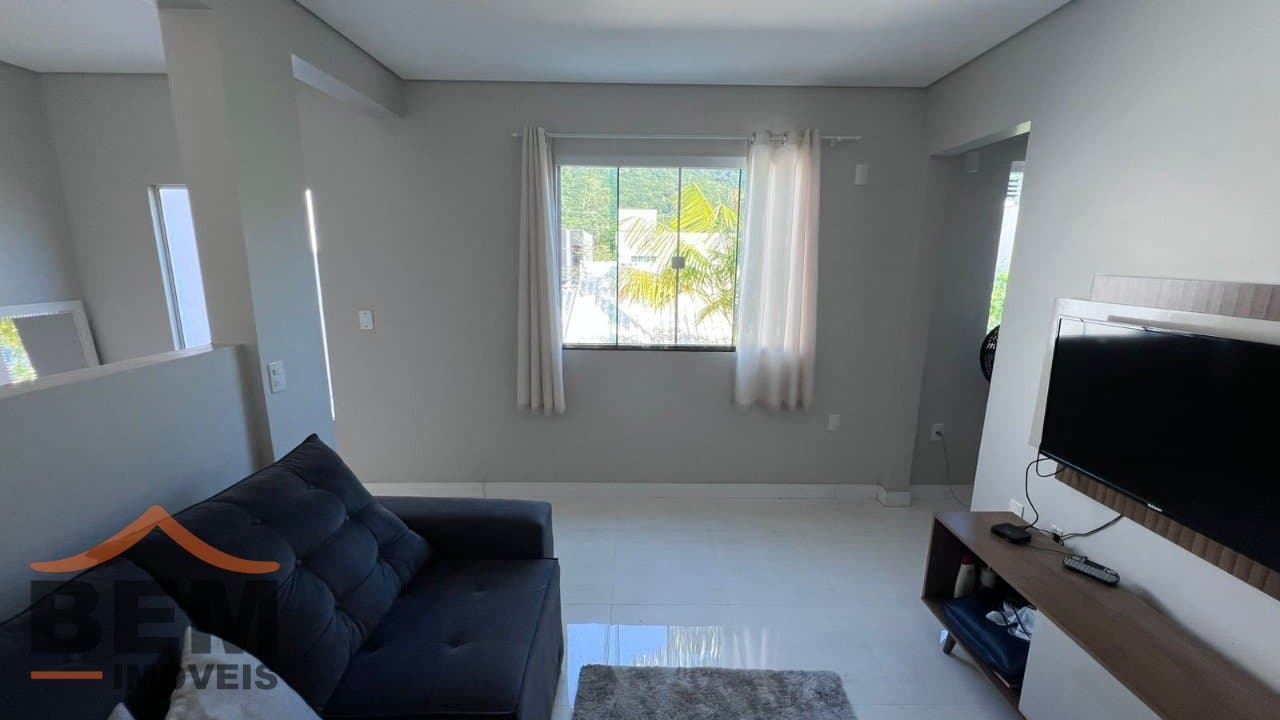 Casa para Venda com 5 quartos e 325m² no bairro Ressacada, em Itajaí