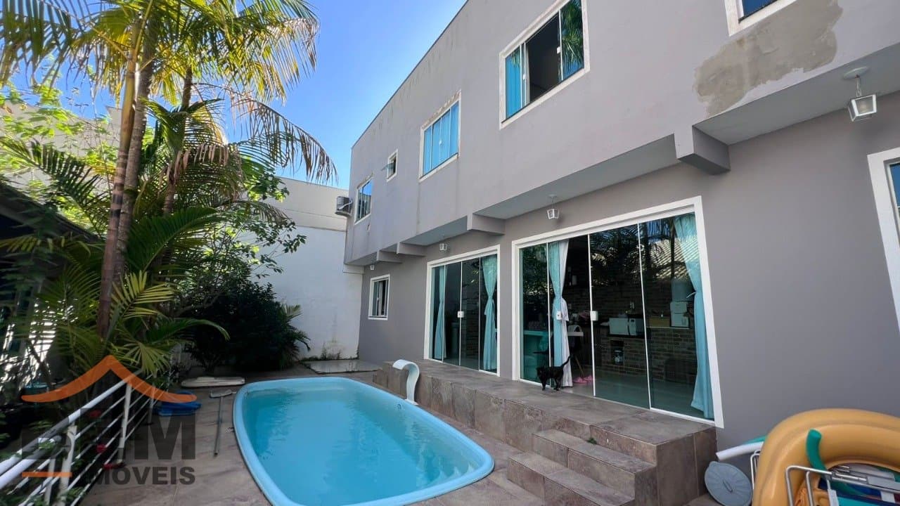 Casa para Venda com 5 quartos e 325m² no bairro Ressacada, em Itajaí