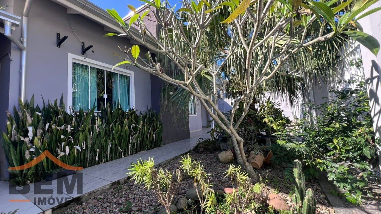 Casa para Venda com 5 quartos e 325m² no bairro Ressacada, em Itajaí