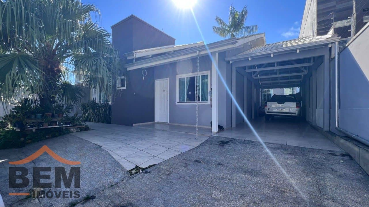 Casa para Venda com 5 quartos e 325m² no bairro Ressacada, em Itajaí
