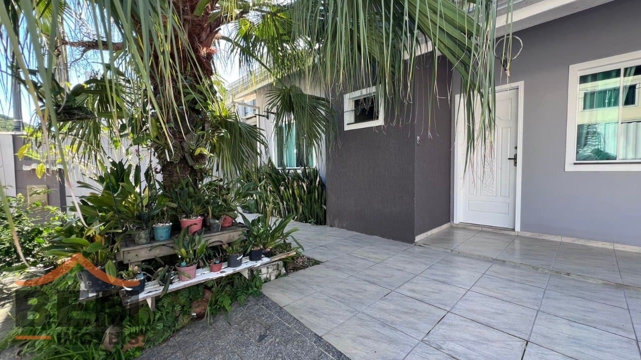 Casa para Venda com 5 quartos e 325m² no bairro Ressacada, em Itajaí