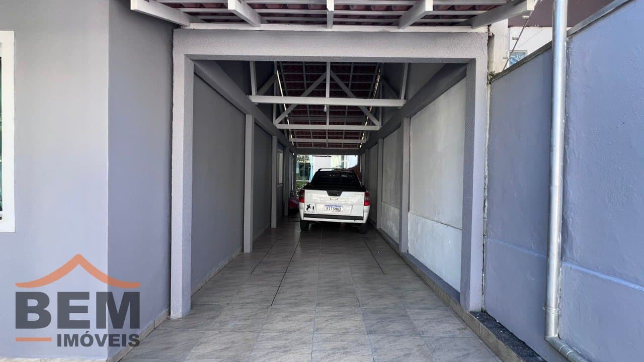 Casa para Venda com 5 quartos e 325m² no bairro Ressacada, em Itajaí