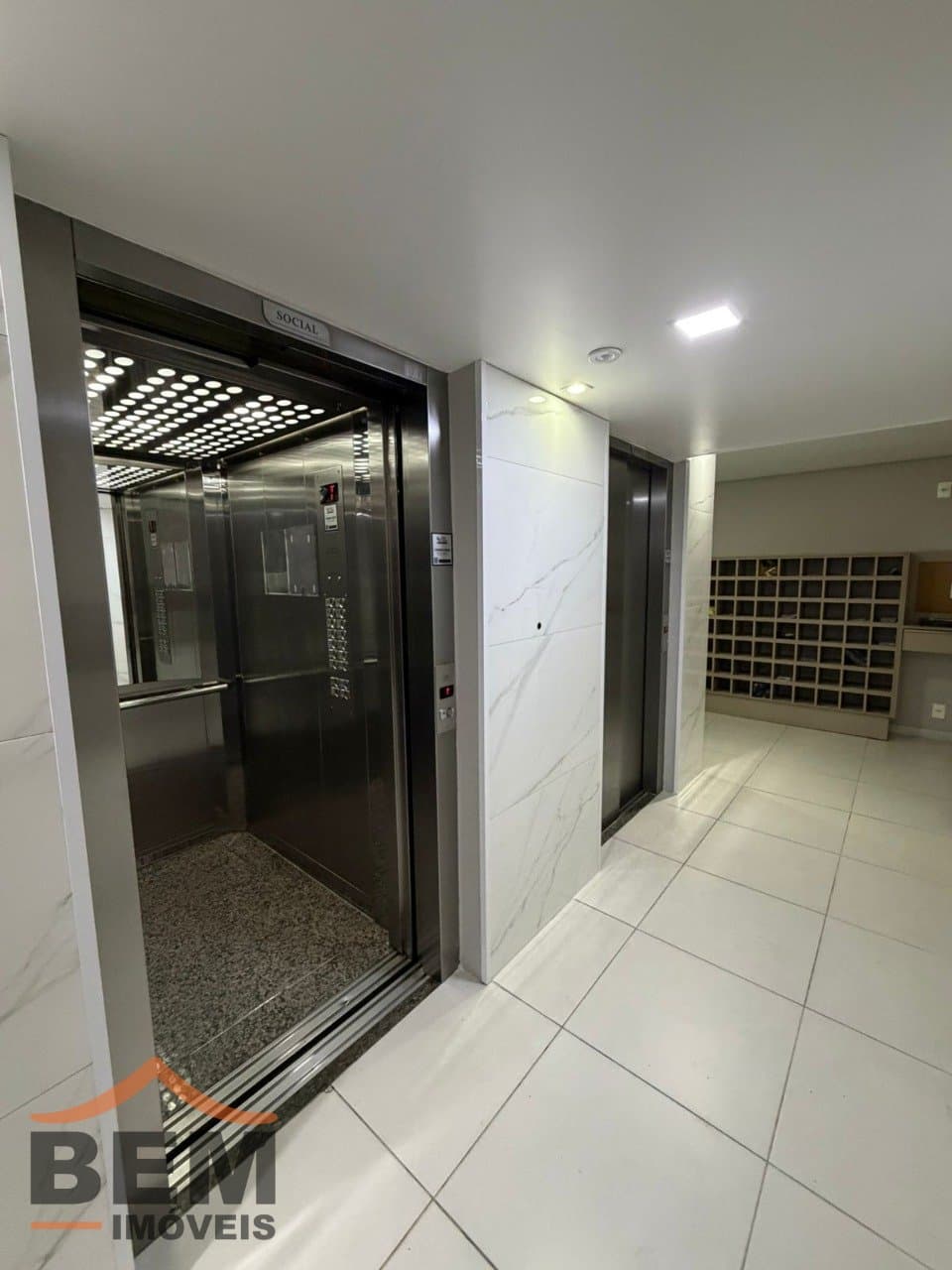 Apartamento para Venda com 2 quartos e 70m² no bairro Cordeiros, em Itajaí