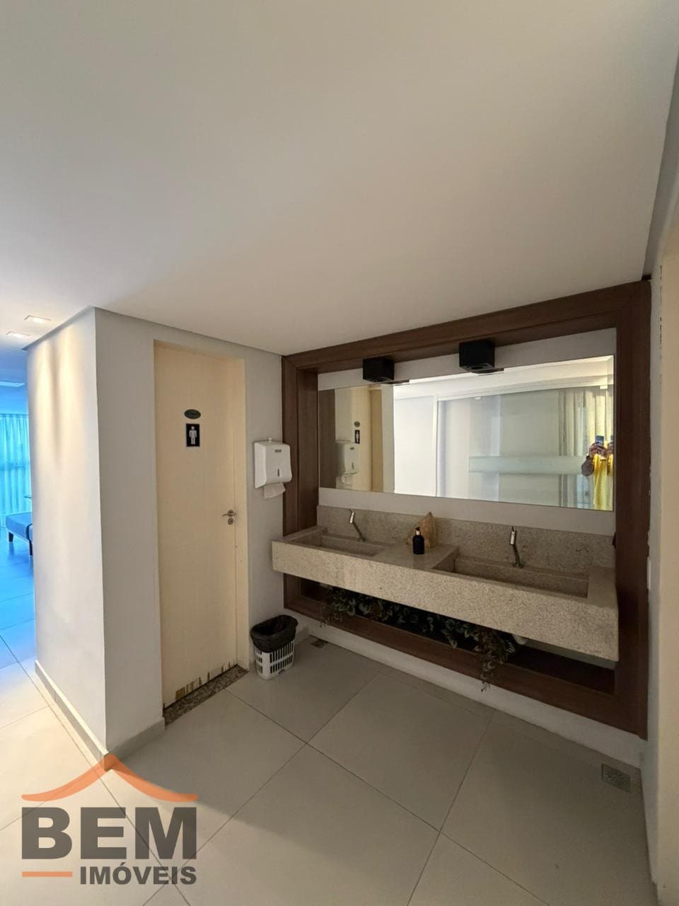 Apartamento para Venda com 3 quartos e 90m² no bairro Vila Operária, em Itajaí