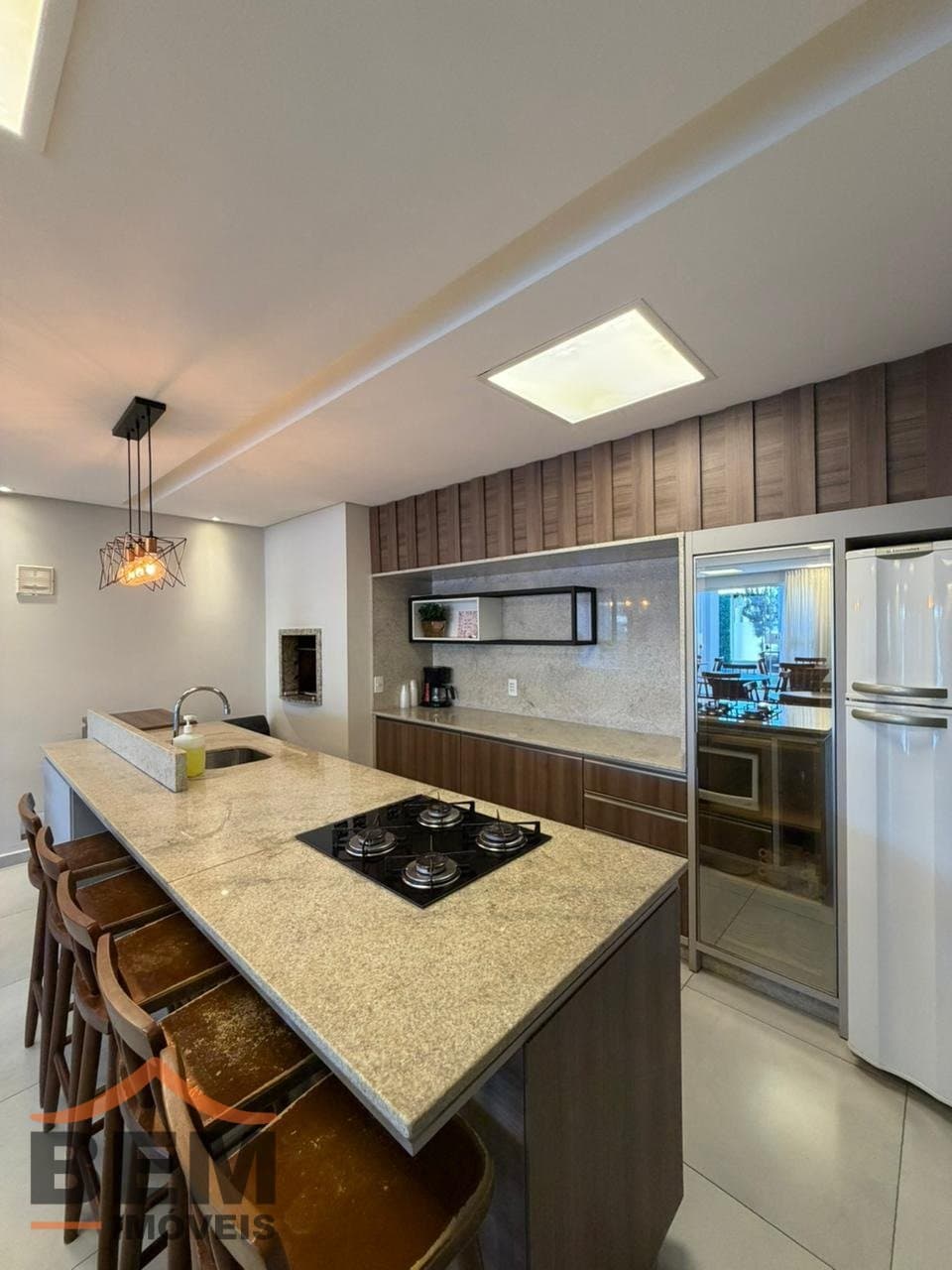 Apartamento para Venda com 3 quartos e 90m² no bairro Vila Operária, em Itajaí