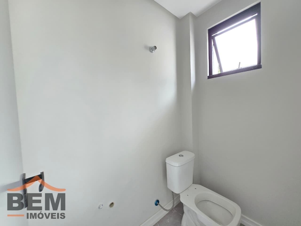 Casa para Venda com 2 quartos e 116m² no bairro Areias, em Camboriú: 1be2140f-f833-45ac-810f-31caeaadf4cc