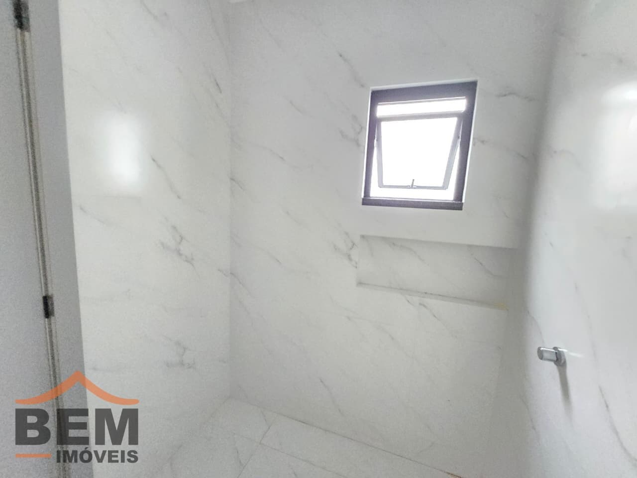 Casa para Venda com 2 quartos e 116m² no bairro Areias, em Camboriú: 7cc58da8-dd66-4804-a963-4e2e6d28acac