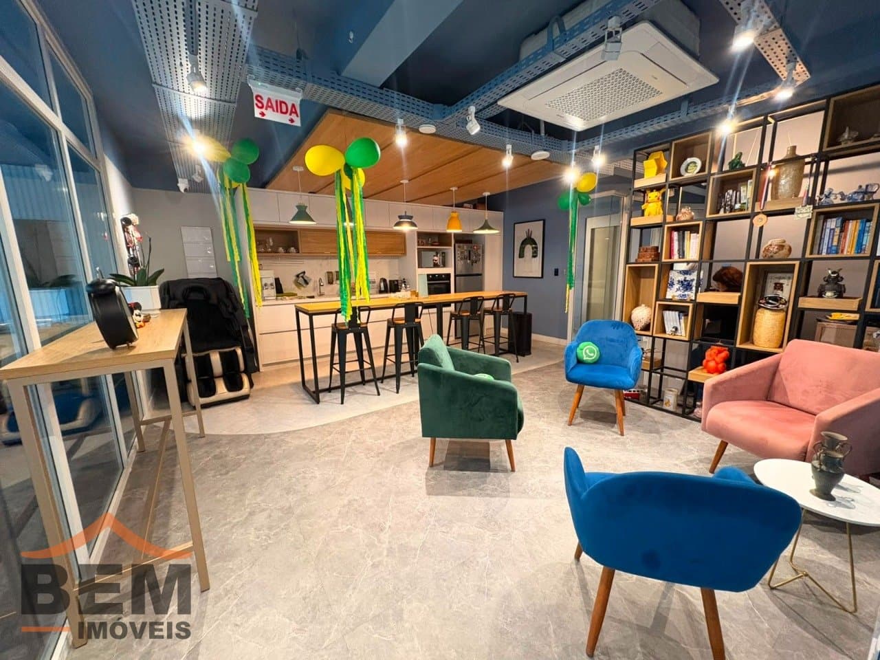 Sala Comercial para Locação com 20m² no bairro Centro, em Itajaí: 5 - ÁREA DE DESCANSO