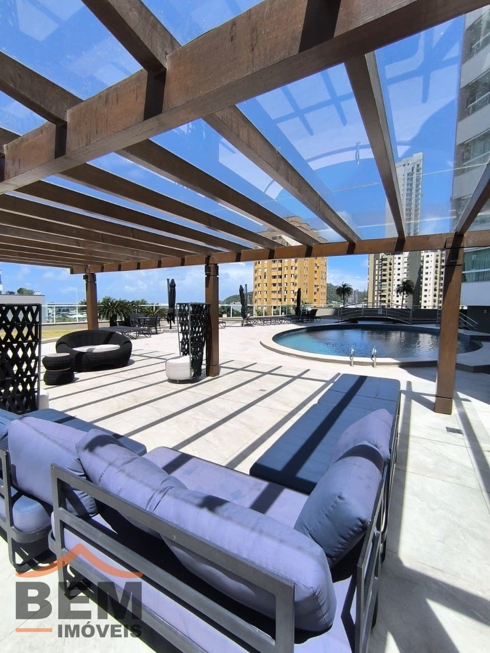 Apartamento para Venda com 3 quartos e 143m² no bairro Centro, em Itajaí