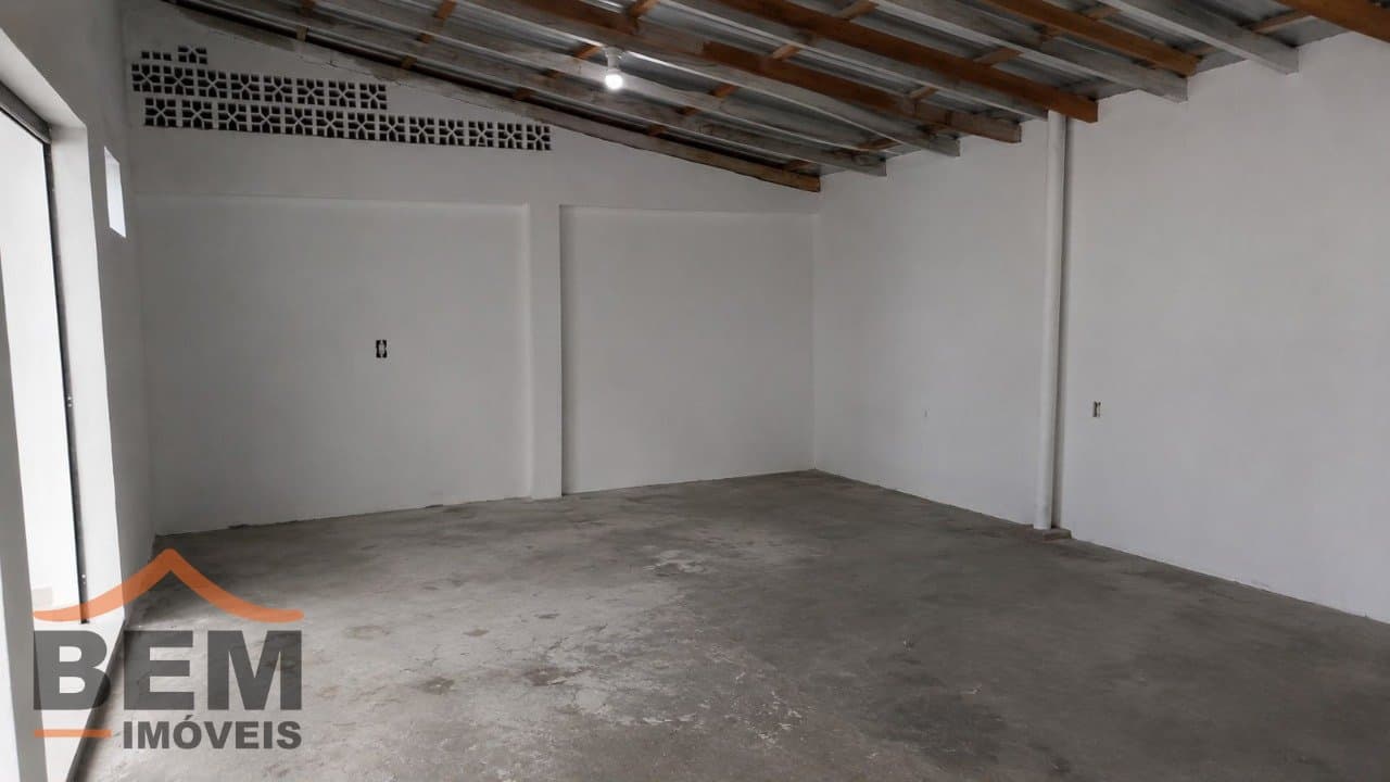 Sala Comercial para Locação com 120m² no bairro São Vicente, em Itajaí: 2 - INTERNO