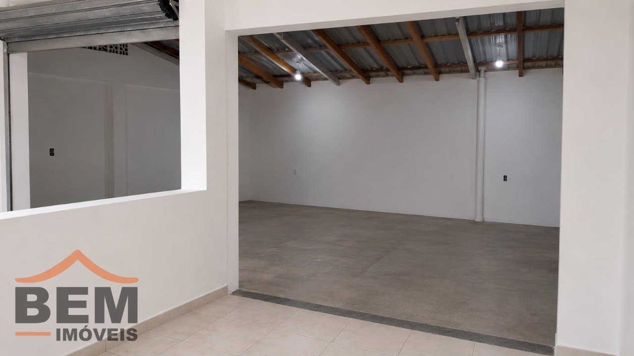 Sala Comercial para Locação com 120m² no bairro São Vicente, em Itajaí: 3 - INTERNO