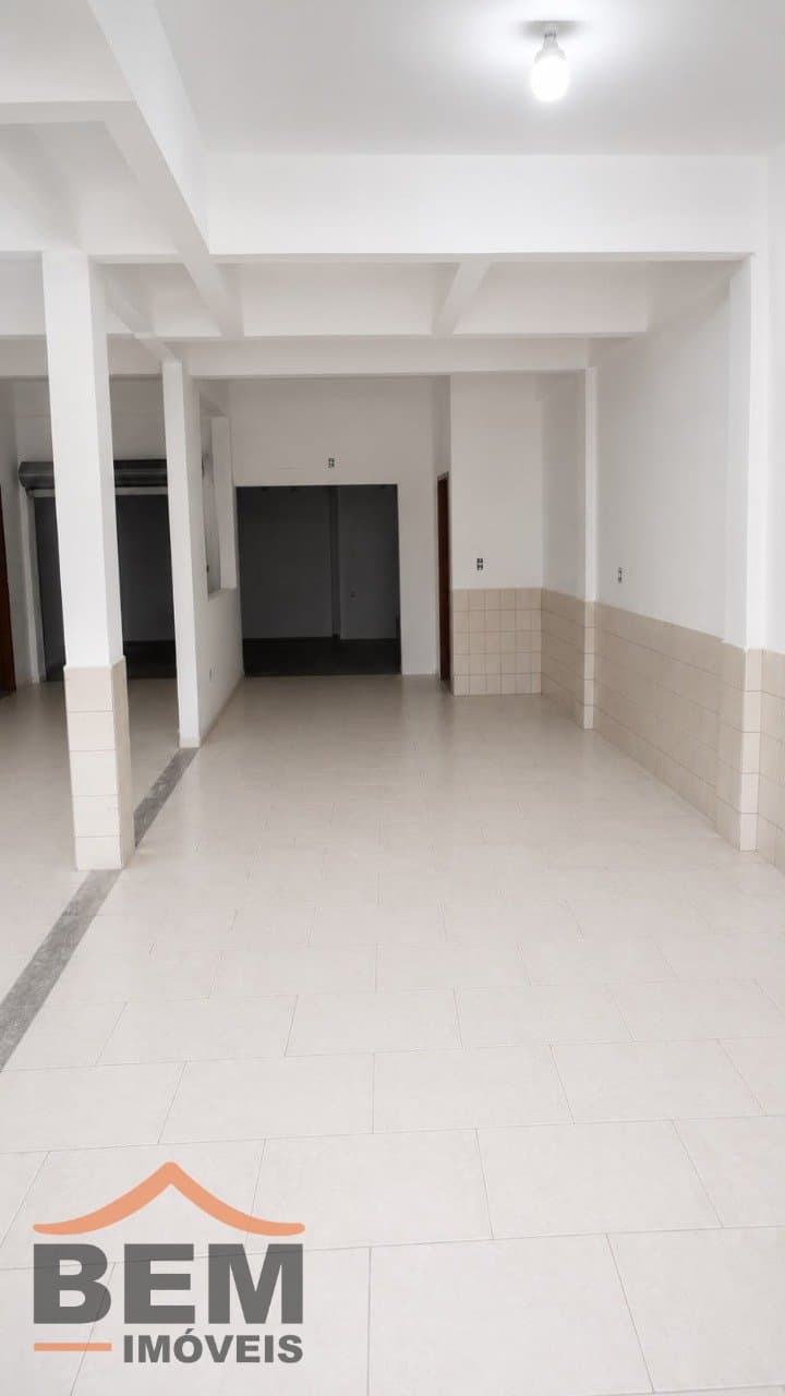 Sala Comercial para Locação com 120m² no bairro São Vicente, em Itajaí: 5 - INTERNO