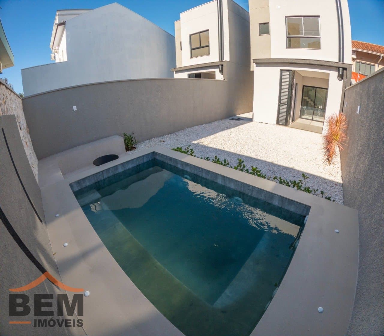 Casa para Venda com 3 quartos e 175m² no bairro Vila Operária, em Itajaí
