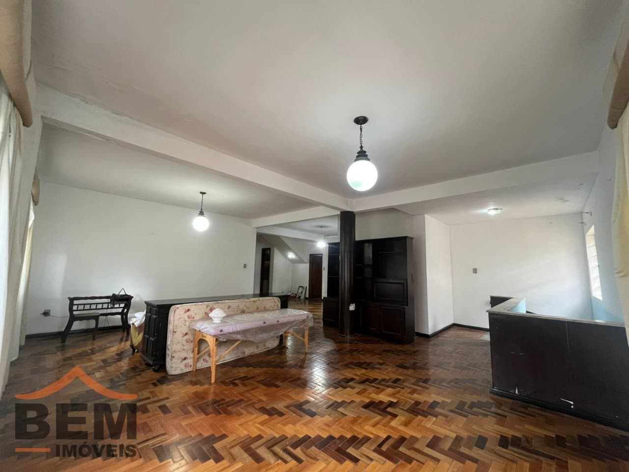 Apartamento para Locação com 4 quartos e 220m² no bairro Centro, em Itajaí: 12 - SALA DE ESTAR