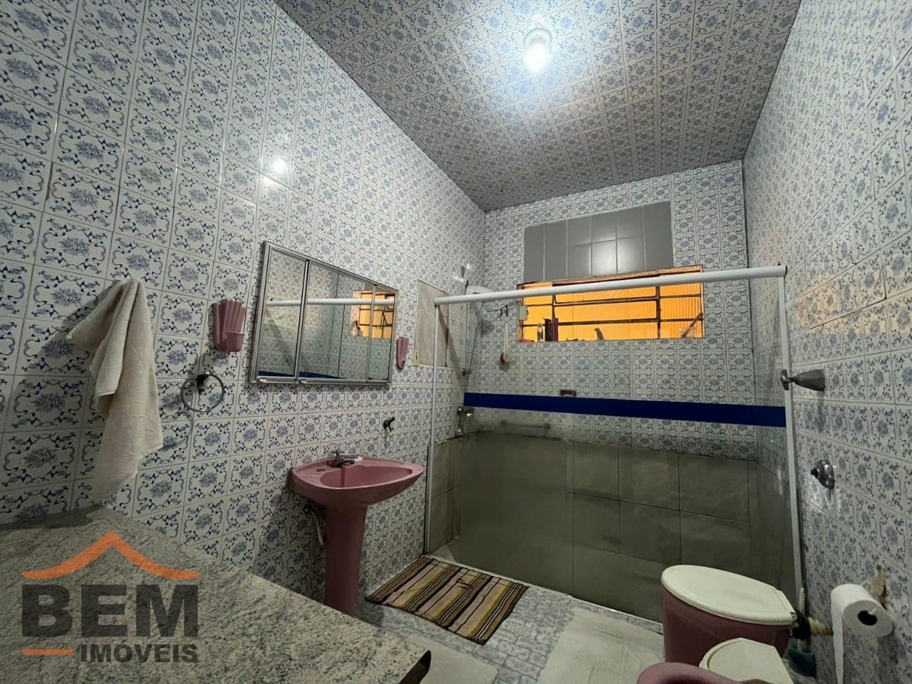 Apartamento para Locação com 4 quartos e 220m² no bairro Centro, em Itajaí: 21 - BANHEIRO