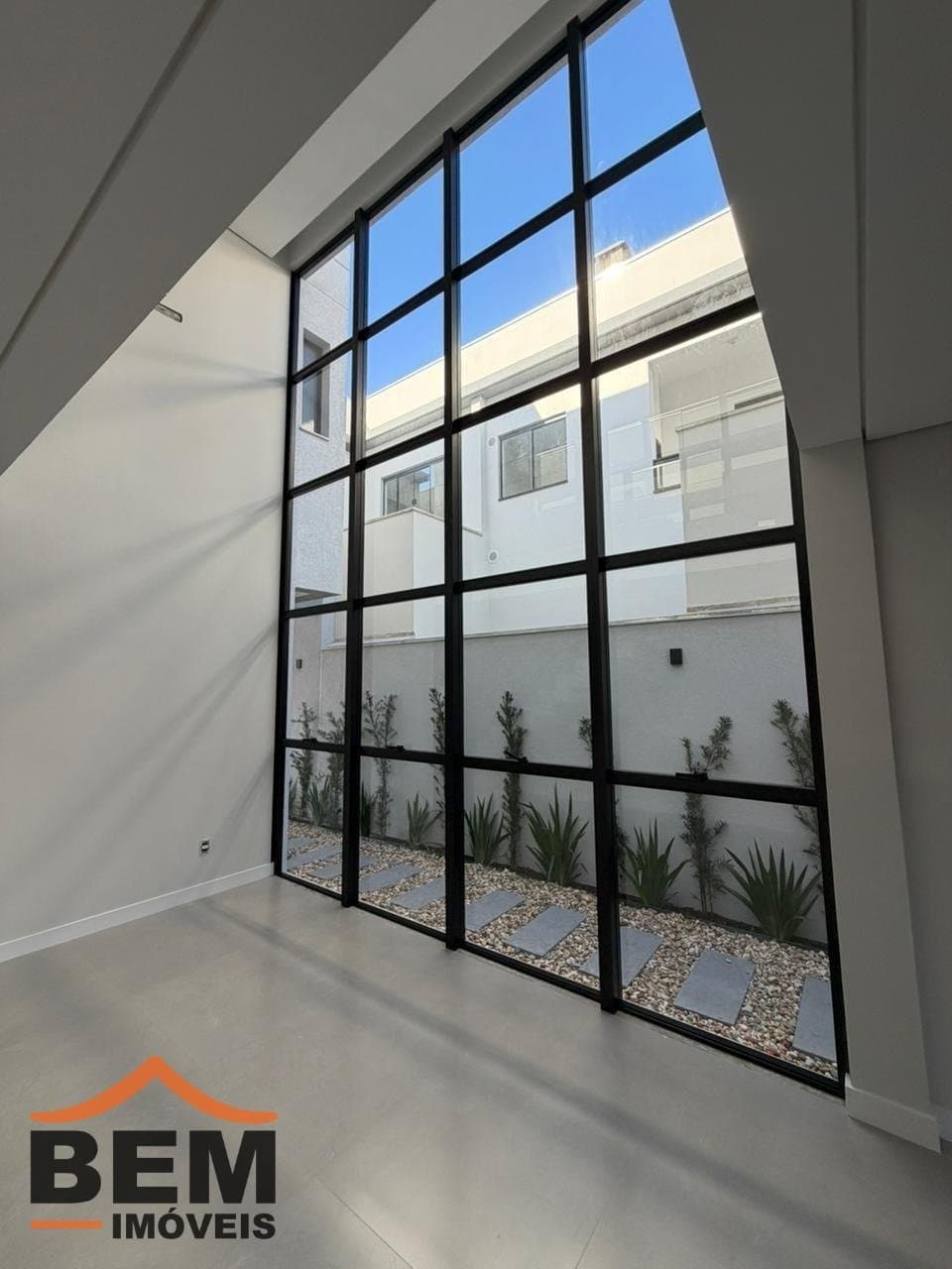 Sobrado para Venda com 3 quartos e 183m² no bairro Dom Bosco, em Itajai