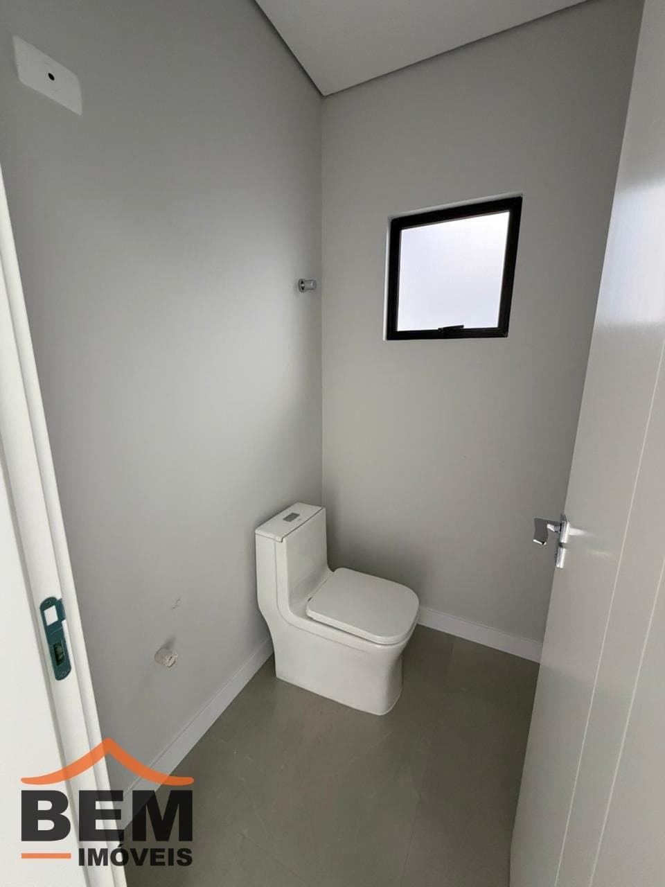 Sobrado para Venda com 3 quartos e 183m² no bairro Dom Bosco, em Itajai