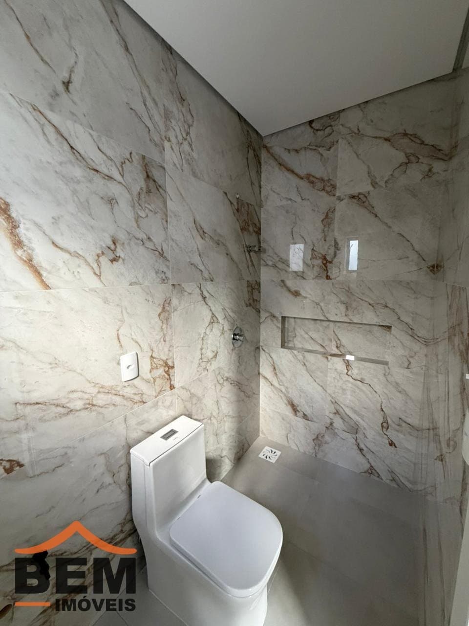 Sobrado para Venda com 3 quartos e 183m² no bairro Dom Bosco, em Itajai