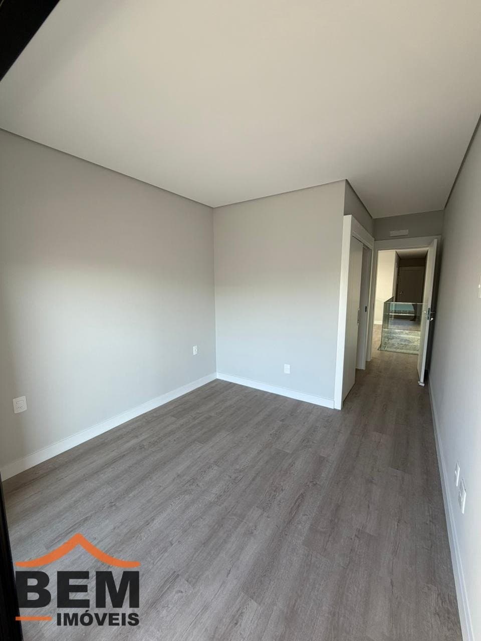 Sobrado para Venda com 3 quartos e 183m² no bairro Dom Bosco, em Itajai