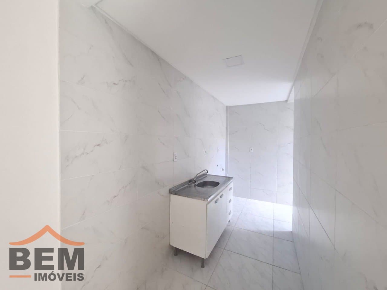 Apartamento para Locação com 2 quartos e 46m² no bairro Cidade Nova, em Itajaí: 7 - COZINHA