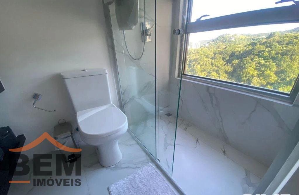 Apartamento para Locação com 2 quartos e 70m² no bairro Praia Brava, em Itajaí: 5 - BANHEIRO