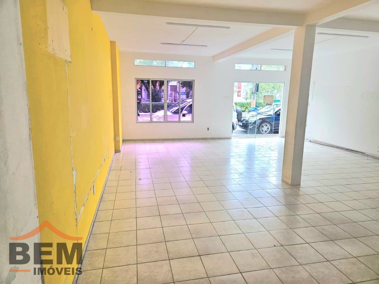 Sala Comercial para Locação com 80m² no bairro Centro, em Camboriú: 05- SALA COMERCIAL 