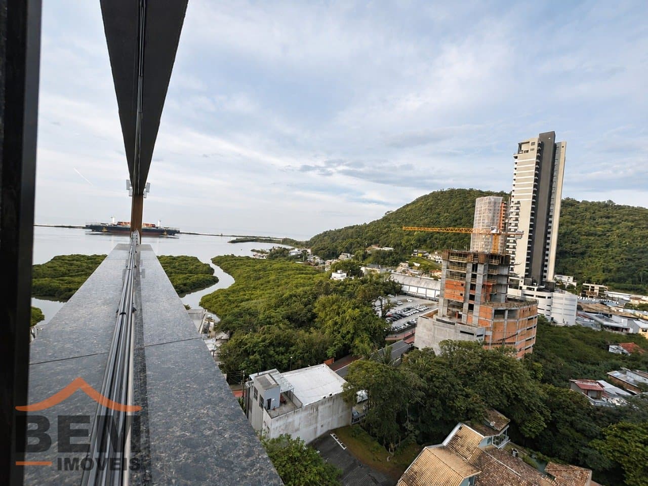 Apartamento para Venda com 3 quartos e 115m² no bairro Fazenda, em Itajaí