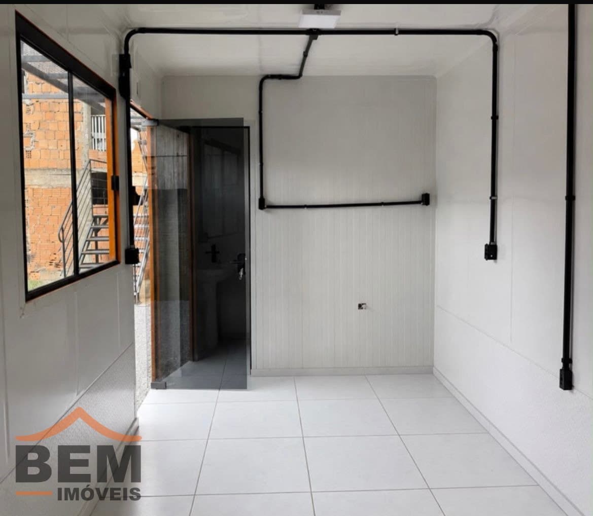 Kitnet para Locação com 1 quarto e 15m² no bairro Espinheiros, em Itajaí: 5 - INTERNO