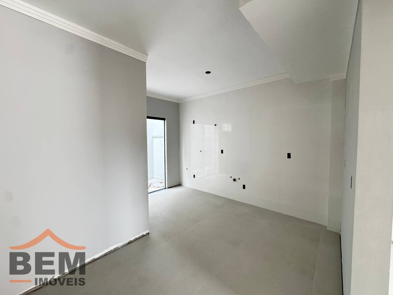 Sobrado para Venda com 78m² no bairro Rio Pequeno, em Camboriú: 264a95eb-5bc5-4420-85d0-25f5d2fcfdad