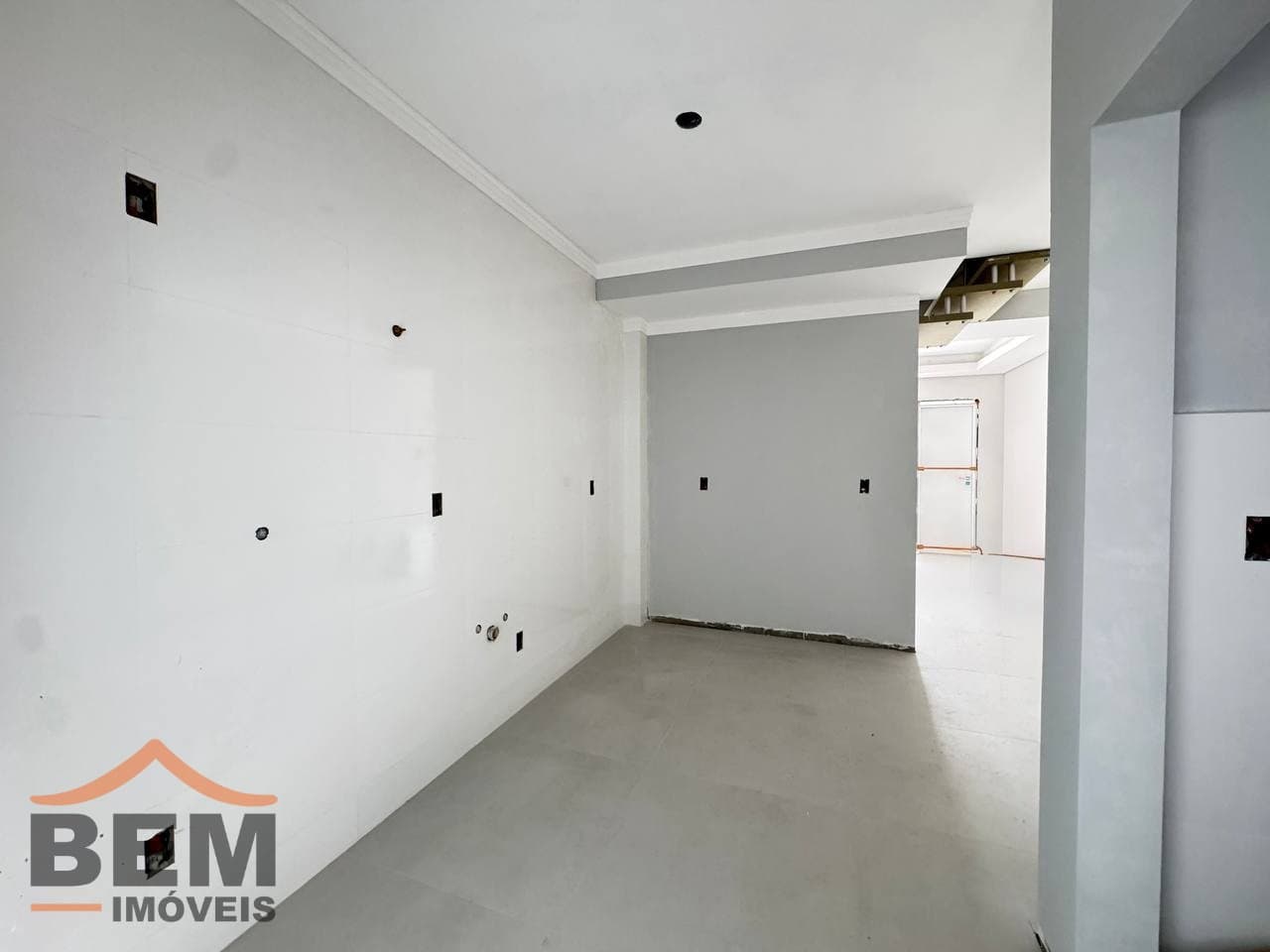 Sobrado para Venda com 78m² no bairro Rio Pequeno, em Camboriú: f58a2b5b-8c27-448e-a445-9f30477231ad
