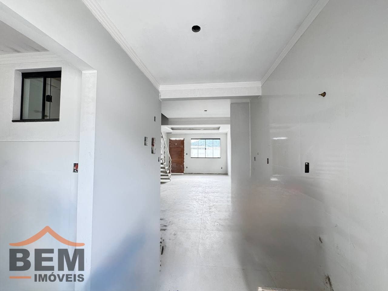 Sobrado para Venda com 3 quartos e 94m² no bairro Rio Pequeno, em Camboriú