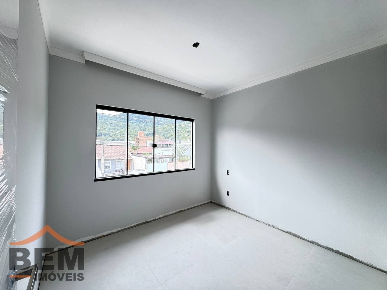 Sobrado para Venda com 3 quartos e 94m² no bairro Rio Pequeno, em Camboriú