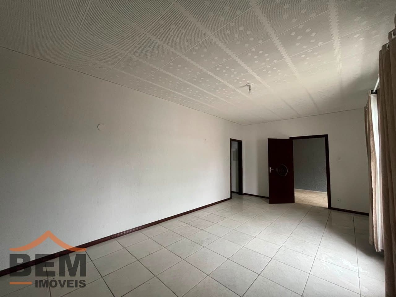 Casa comercial para Locação com 250m² no bairro Centro, em Itajaí