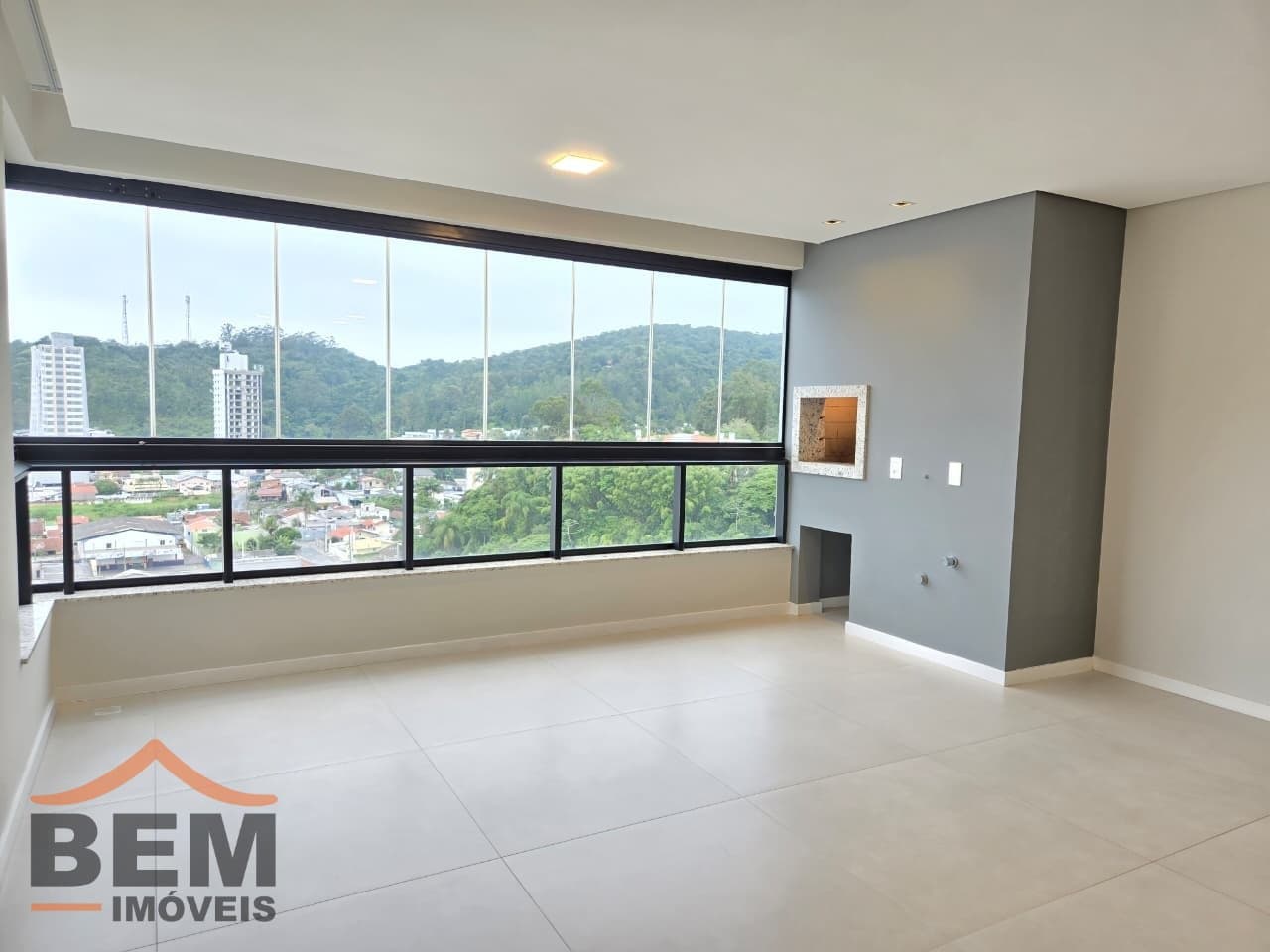Apartamento para Locação com 2 quartos e 78m² no bairro Fazenda, em Itajaí