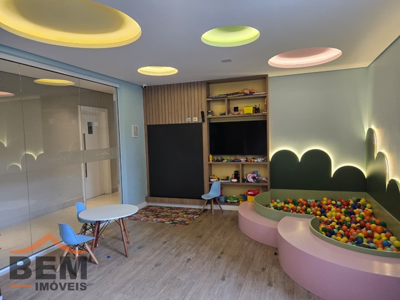 Apartamento para Locação com 2 quartos e 78m² no bairro Fazenda, em Itajaí