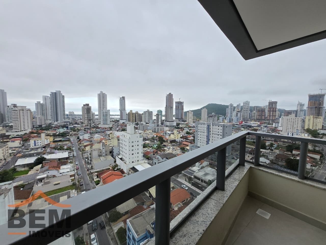 Apartamento para Venda com 2 quartos e 75m² no bairro Fazenda, em Itajaí