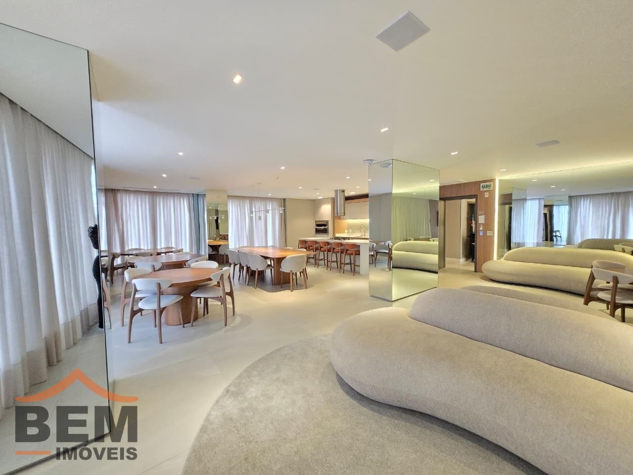 Apartamento para Venda com 2 quartos e 75m² no bairro Fazenda, em Itajaí