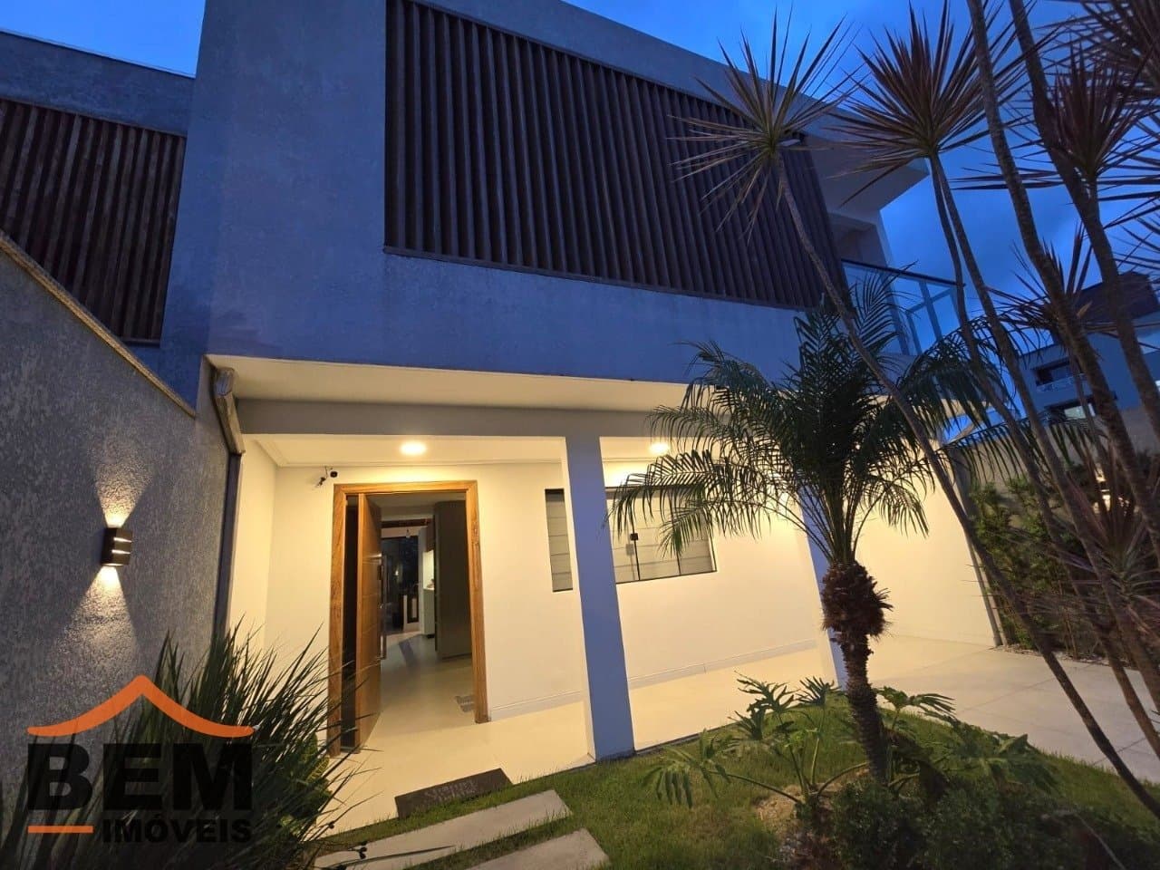 Casa para Venda com 3 quartos e 180m² no bairro Lídia Duarte, em Camboriú