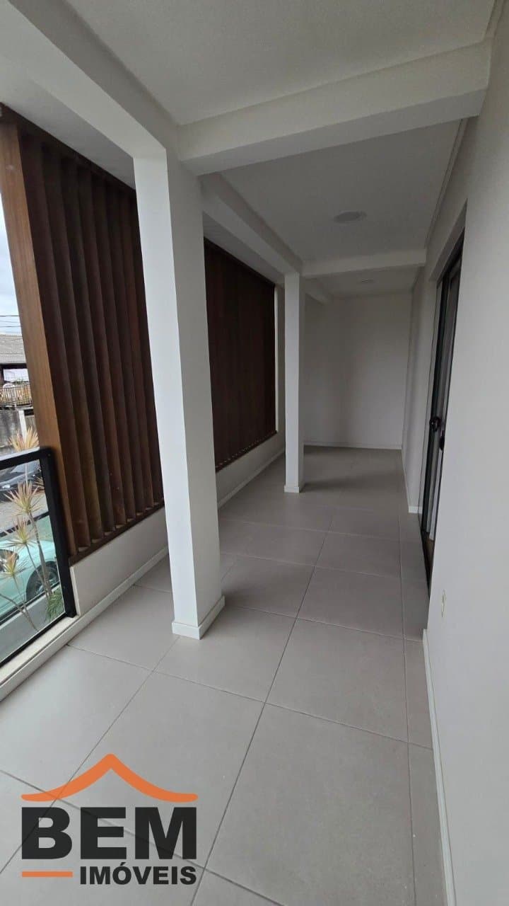 Casa para Venda com 3 quartos e 180m² no bairro Lídia Duarte, em Camboriú