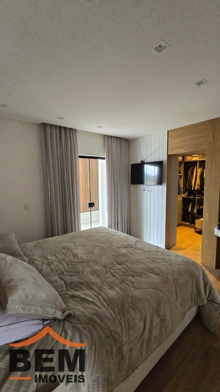Casa para Venda com 3 quartos e 180m² no bairro Lídia Duarte, em Camboriú