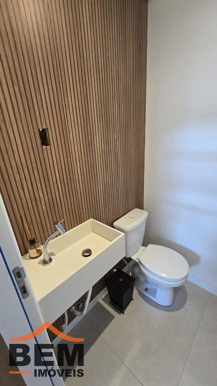 Casa para Venda com 3 quartos e 180m² no bairro Lídia Duarte, em Camboriú